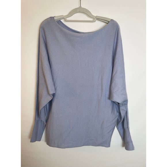 Catwalk Junkie Batwing Sweater - Size M - Very Soft! - Picture 1 of 10